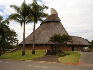 Tzaneen AP Church with tatch roof
Content D4730